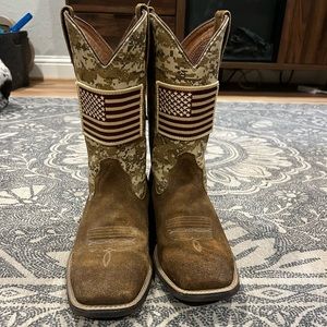 Ariat boots size 9 1/2 D
